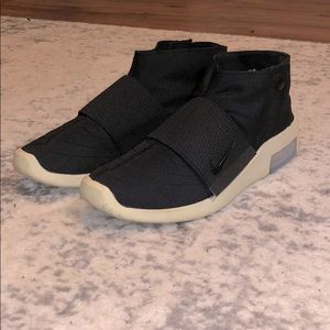 FEAR OF GOD x NIKE MOC BLACK SIZE 6, WMNS 7.5